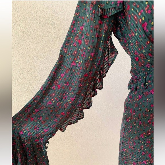 Free people long sleeve dress with floral print. Dark green. - Picture 12 of 13